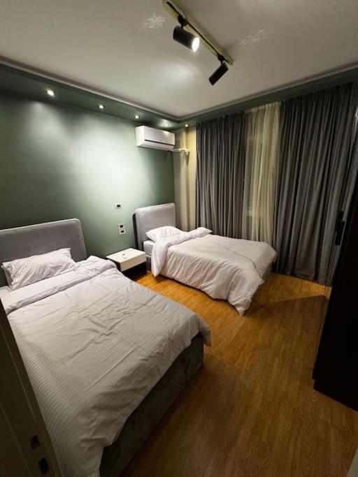 Apartment Hidden Gem At Madinaty & 5gwifi With Stunning Patio View *